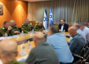 9b774357-a3aa-42eb-b4de-6565fc9a076e